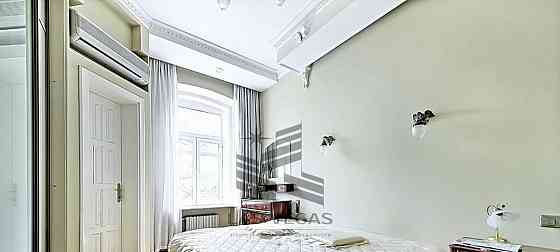 4-комн. квартира, 100 м2, 3/5 эт. Москва