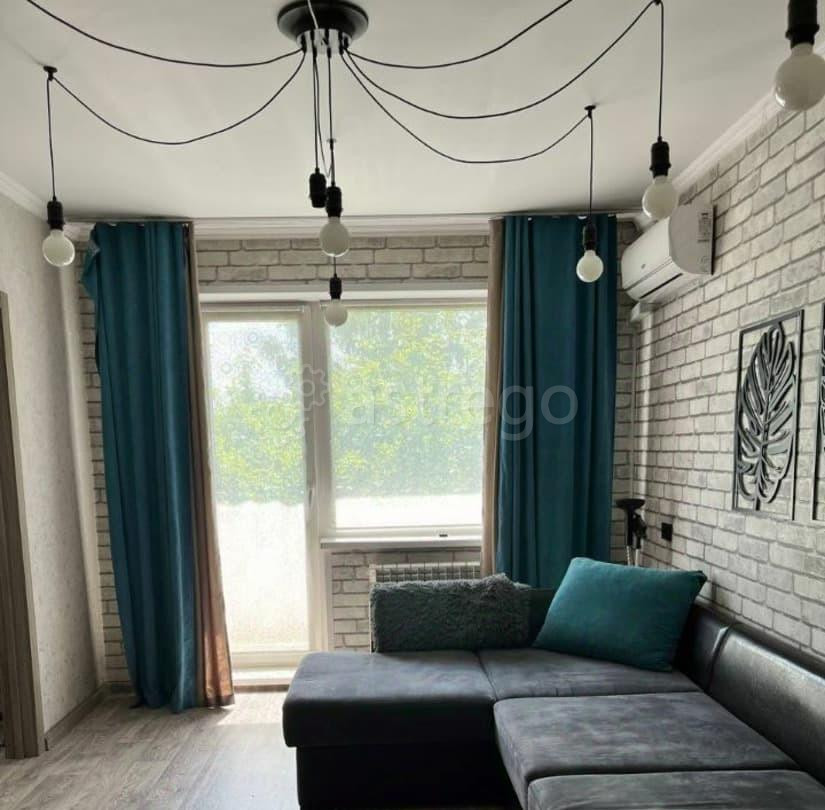 4-комн. квартира, 61.3 м2, 3/5 эт. Минусинск - изображение 1