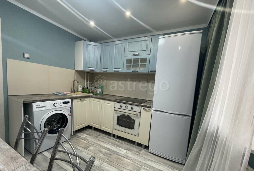 3-комн. квартира, 80 м2, 3/5 эт. Старый Оскол - изображение 3