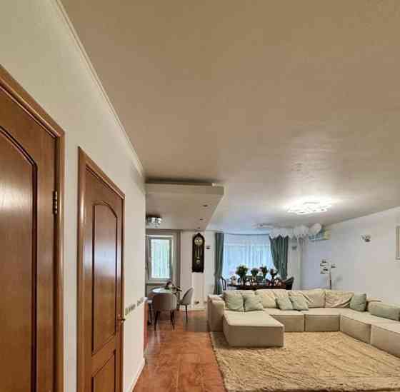 2-комн. квартира, 80 м2, 3/14 эт. Москва