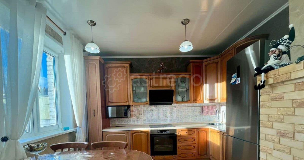 Коттедж, 201.5 м2, 15.1 сотки, 2 эт. Ачинск - изображение 1