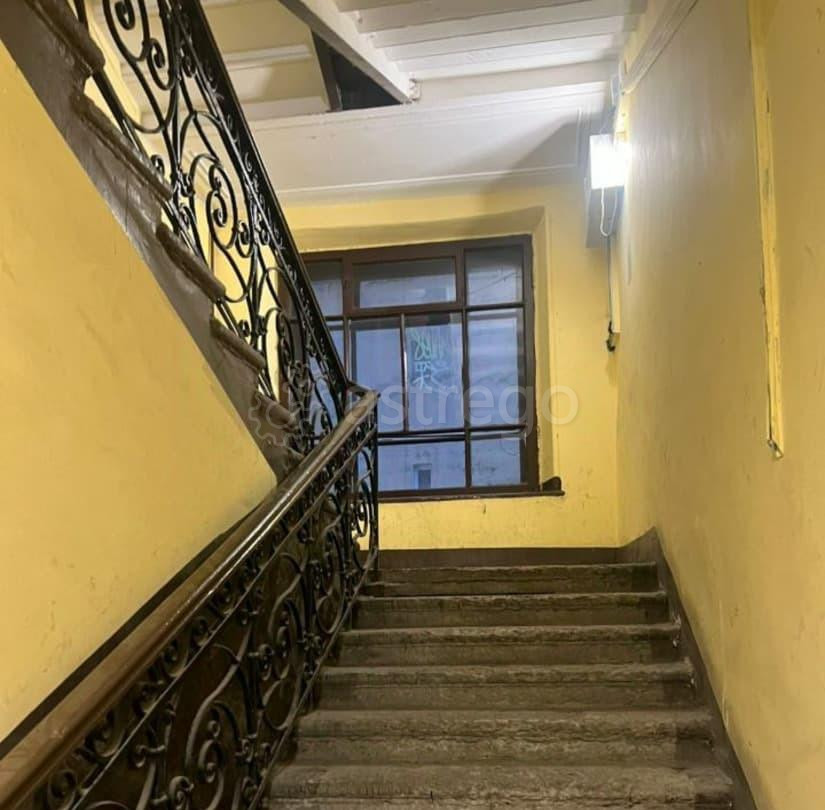 6-комн. квартира, 145 м2, 5/5 эт. Санкт-Петербург - изображение 2