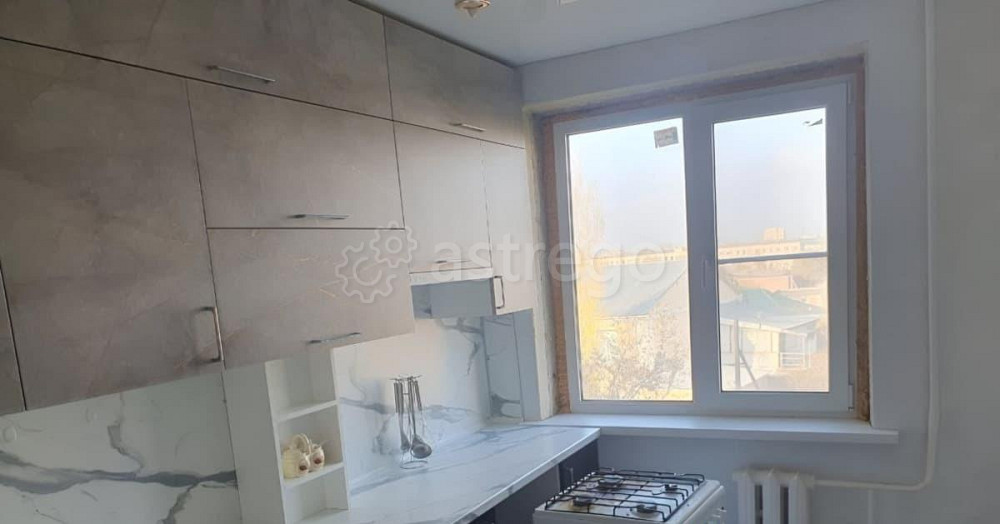 3-комн. квартира, 64 м2, 6/9 эт. Астрахань - изображение 1