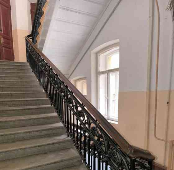 6-комн. квартира, 187.8 м2, 2/4 эт. Санкт-Петербург