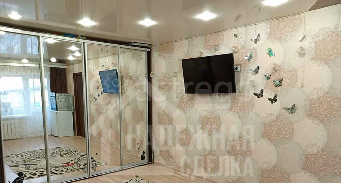 2-комн. квартира, 42 м2, 5/5 эт. Рубцовск - изображение 2