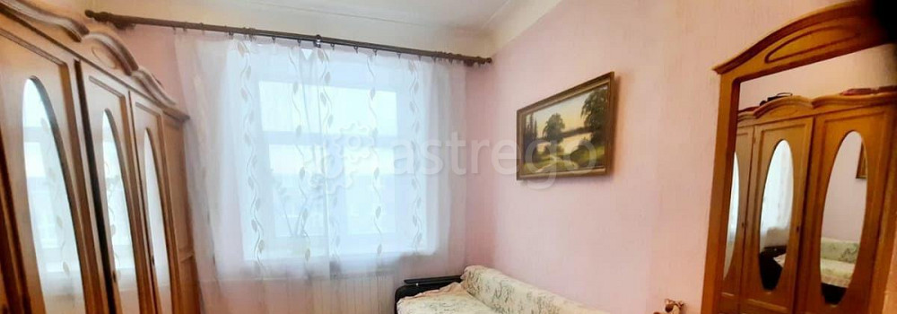 Комната, 68 м2, 3/5 эт. Москва - изображение 1