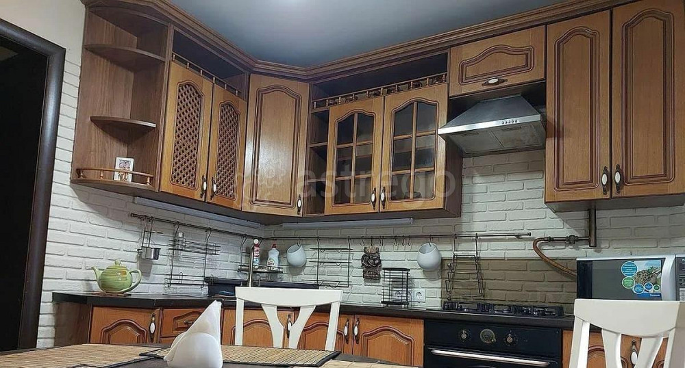 3-комн. квартира, 65 м2, 1/10 эт. Белгород - изображение 1