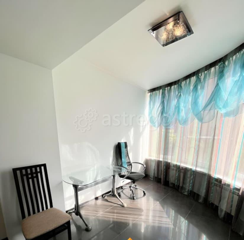 4-комн. квартира, 180 м2, 2/5 эт. Астрахань - изображение 2