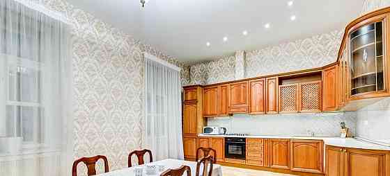 3-комн. квартира, 104 м2, 2/5 эт. Санкт-Петербург