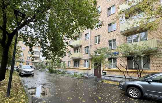 2-комн. квартира, 42 м2, 5/5 эт. Москва