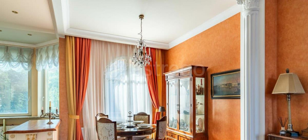 4-комн. квартира, 161.4 м2, 3/3 эт. Санкт-Петербург - изображение 1