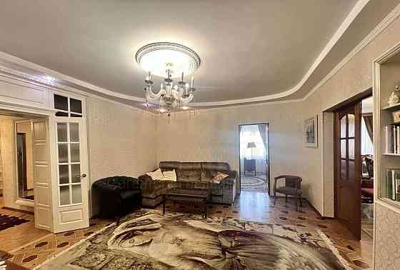 6-комн. квартира, 208.2 м2, 6/7 эт. Белгород