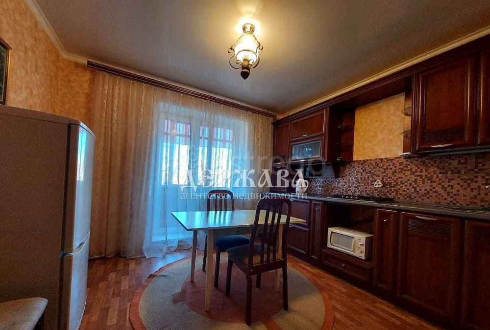 2-комн. квартира, 64 м2, 3/9 эт. Старый Оскол - изображение 1