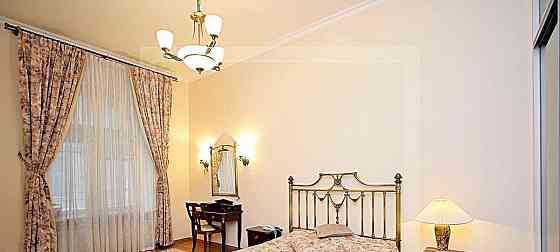 4-комн. квартира, 148 м2, 2/6 эт. Москва