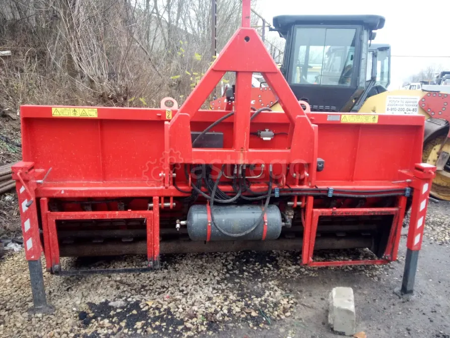 Продам щебнераспределитель (прицепной) HYDROG RPU 3000 Орел - изображение 6