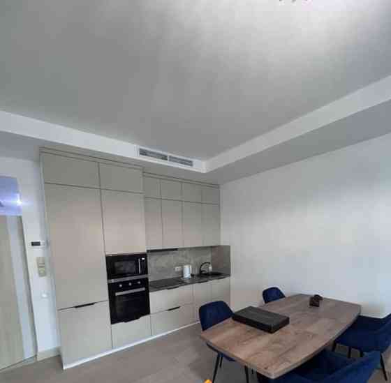 2-комн. квартира, 81 м2, 2/17 эт. Астрахань