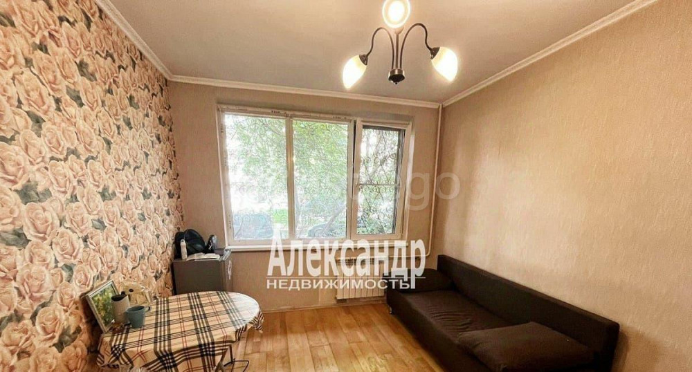 Комната, 12.2 м2, 1/5 эт. Санкт-Петербург - изображение 1