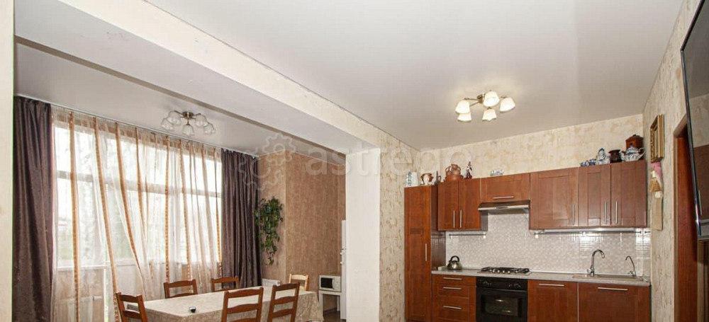 4-комн. квартира, 190 м2, 3/3 эт. Чехов - изображение 1