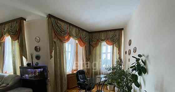 4-комн. квартира, 176.5 м2, 2/5 эт. Красноярск