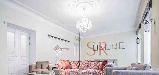 4-комн. квартира, 135 м2, 2/5 эт. Санкт-Петербург