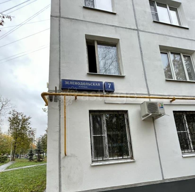 3-комн. квартира, 62 м2, 2/9 эт. Москва - изображение 2