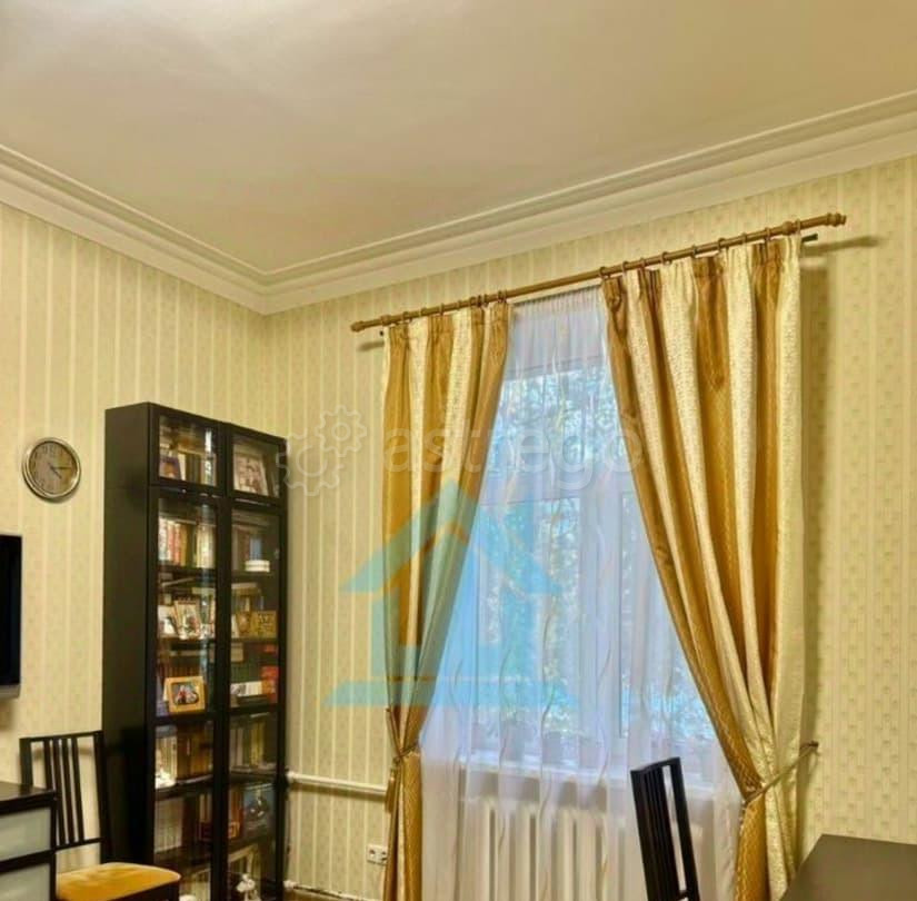 4-комн. квартира, 85 м2, 3/5 эт. Санкт-Петербург - изображение 1