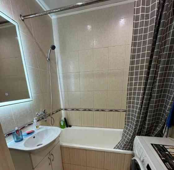 3-комн. квартира, 69 м2, 2/9 эт. Астрахань