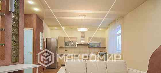 4-комн. квартира, 107 м2, 1/4 эт. Санкт-Петербург