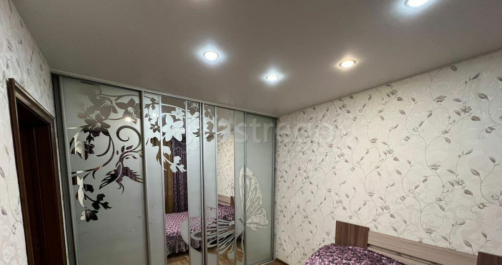 2-комн. квартира, 54 м2, 4/5 эт. Красноярск - изображение 1