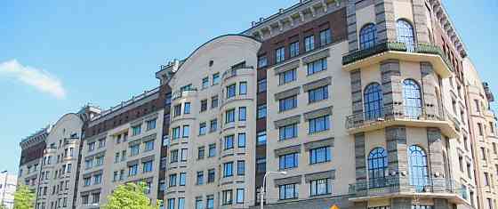 5-комн. квартира, 205 м2, 2/9 эт. Санкт-Петербург