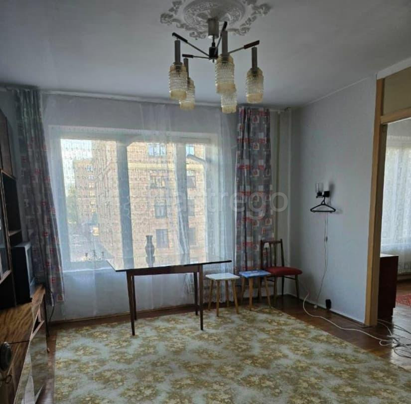 Комната, 35 м2, 3/12 эт. Москва - изображение 2