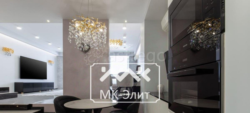 4-комн. квартира, 203.5 м2, 3/3 эт. Санкт-Петербург - изображение 1