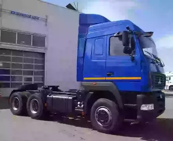 Тягач МАЗ-643028-520-012 Москва