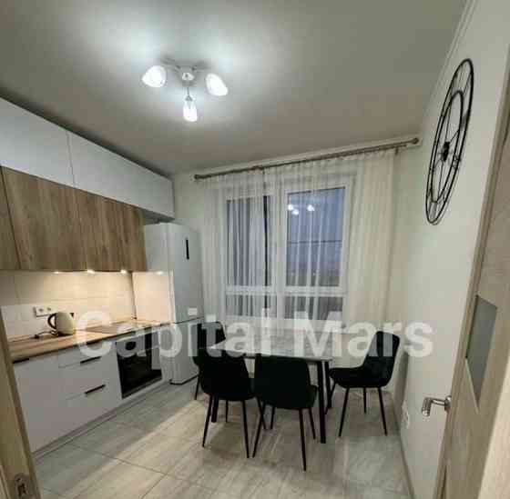 2-комн. квартира, 57 м2, 8/17 эт. Москва