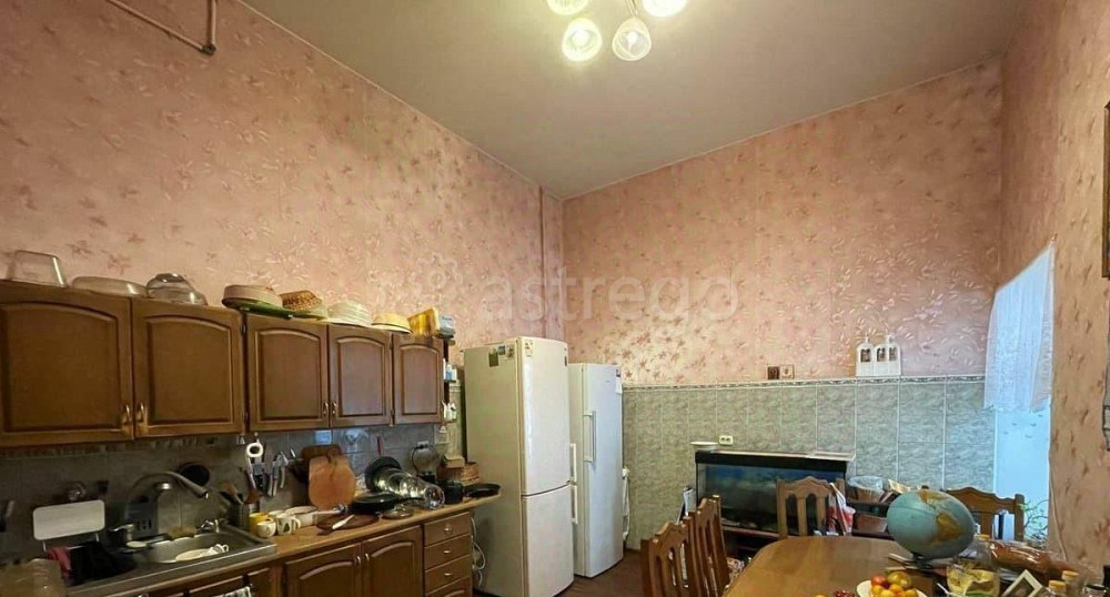 6-комн. квартира, 140.7 м2, 2/6 эт. Санкт-Петербург - изображение 2