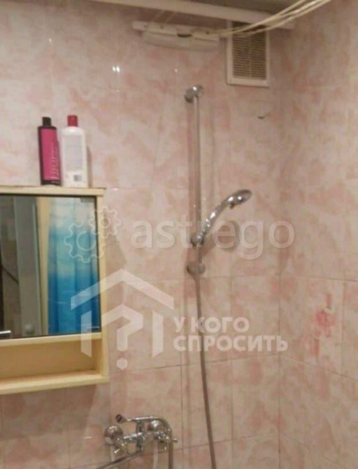 Комната, 30 м2, 1/9 эт. Санкт-Петербург - изображение 2