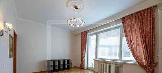 3-комн. квартира, 105 м2, 4/8 эт. Москва