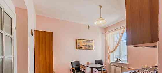 3-комн. квартира, 130 м2, 4/7 эт. Санкт-Петербург