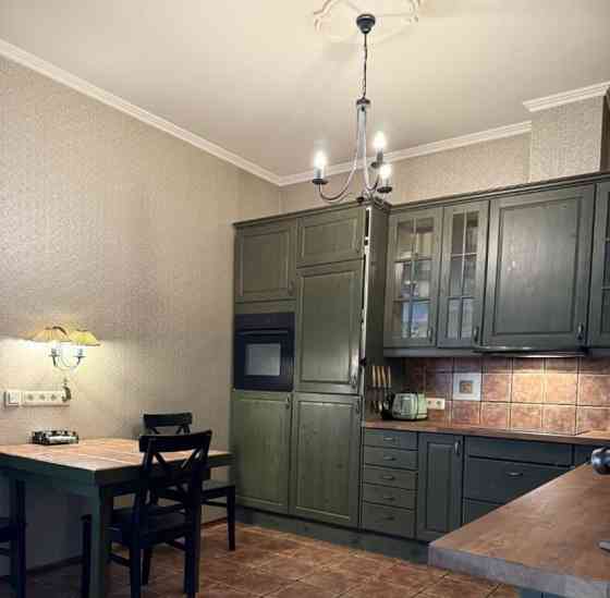 3-комн. квартира, 138.6 м2, 3/6 эт. Санкт-Петербург