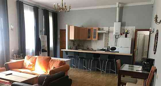 3-комн. квартира, 80 м2, 4/4 эт. Санкт-Петербург