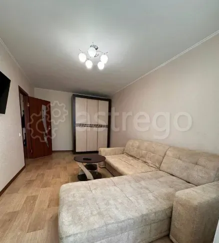 Сдам 1-комн. квартиру, 33 м2, 2/5 эт., долгосрочно Курган - изображение 1