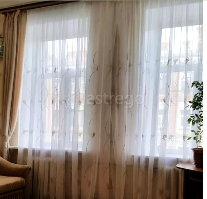 Комната, 45 м2, 4/5 эт. Санкт-Петербург - изображение 2