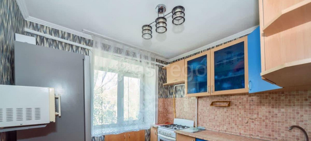 2-комн. квартира, 43.3 м2, 4/4 эт. Бийск - изображение 1