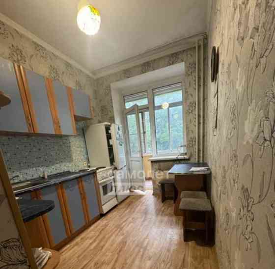 2-комн. квартира, 40 м2, 1/5 эт. Бийск