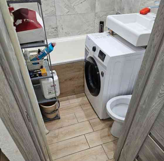 2-комн. квартира, 45 м2, 1/5 эт. Москва