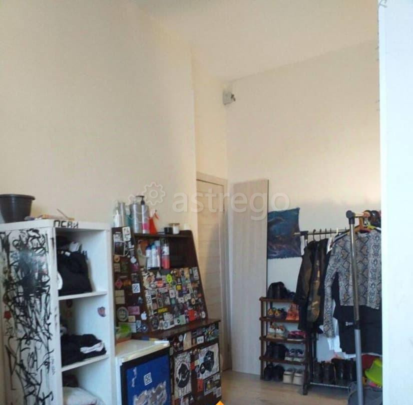Комната, 11.6 м2, 6/6 эт. Санкт-Петербург - изображение 1