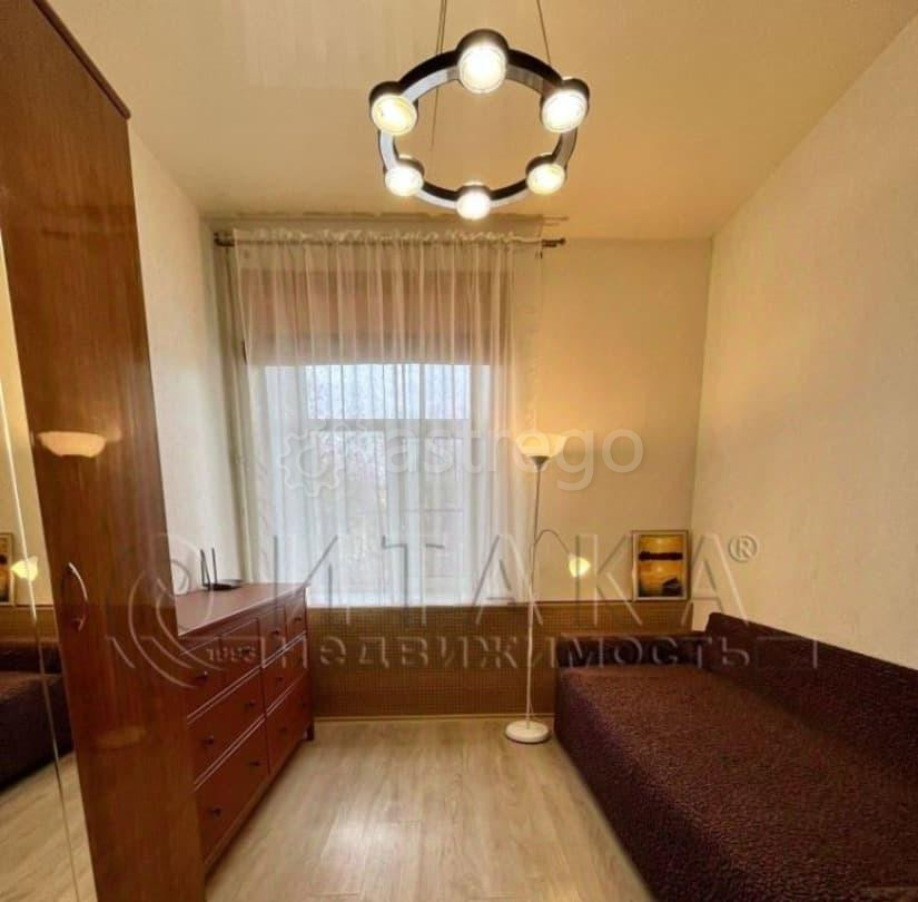 Комната, 43 м2, 2/6 эт. Санкт-Петербург - изображение 2