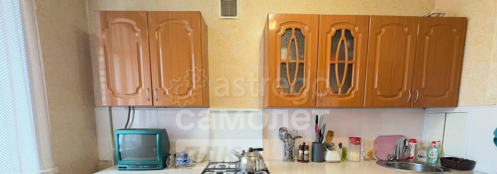 3-комн. квартира, 60.5 м2, 9/9 эт. Октябрьский - изображение 2