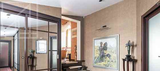 4-комн. квартира, 300 м2, 5/5 эт. Москва