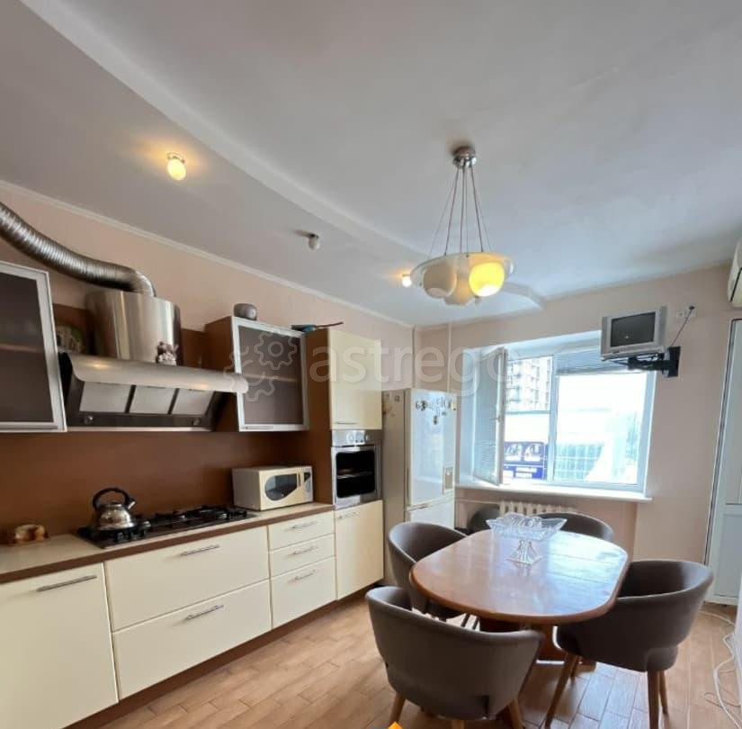 3-комн. квартира, 120 м2, 4/7 эт. Астрахань - изображение 1